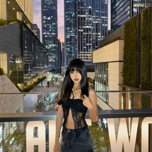 Sexy Lace Strapless Camisole for Women - Slim Fit Sheer Cropped Top in European and American Style for Summer 2025