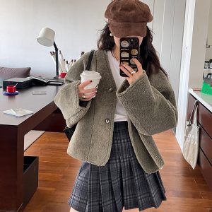 Short Lamb Wool Coat for Women - 2022 Autumn Winter Korean Style, Versatile Little Chanel-Inspired Warm Jacket
