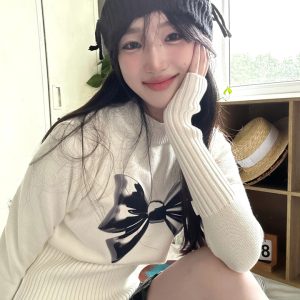 Slim Fit Candy Bow Sweater for Women - Long Sleeve Knitted Top, Autumn Winter 2023 Fashion, Cozy Style