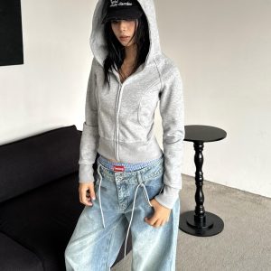Slim-Fit Gray Hoodie Jacket for Women - Spicy American-Style Long Sleeve Top, Simple & Versatile Fashion Essential