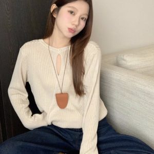 Slim Fit Hollow Knit Sweater - Autumn Winter Design, Niche Temperament Pullover for Effortless Style, Perfect for 90s Aesthetic