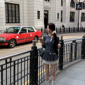 Slim Fit Knitted Long Sleeve Top - Oxygen Girl Spring Outfit - Niche Design Jacket for Stylish Casual Wear