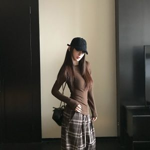 Slim Fit Long Sleeve T-Shirt for Women - Tencel Wool Base Layer - New Style Heating Top for Spring and Winter Fashion