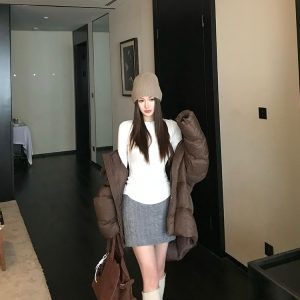 Slim Fit Long Sleeve T-Shirt for Women - Tencel Wool Base Layer - New Style Heating Top for Spring and Winter Fashion