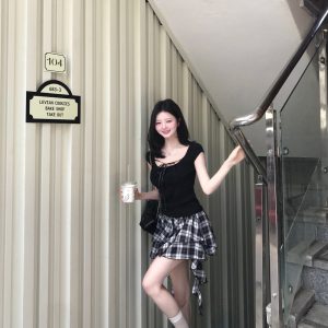Slim-Fit Short Sleeve Ruffled Top with High-Waisted Checkered Skirt - Korean Style Spring/Summer 2025 Fashion