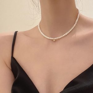 Small Natural Pearl Necklace for Women - Light Luxury Clavicle Chain, Versatile Trendy Accessory for Elegant Style