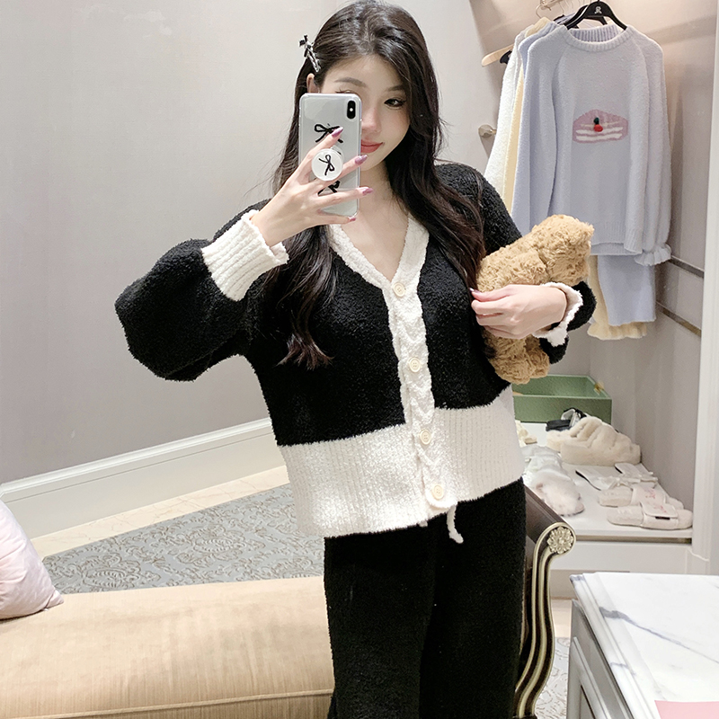Soft Plush Pajamas Set for Women - Half-Fleece Cardigan & Pants - Cozy Autumn Winter Homewear - Trendy Chanel-Inspired Style