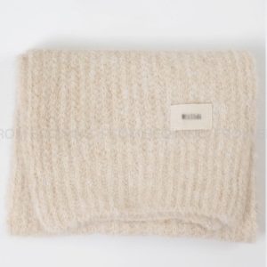 Soft Strawberry Pink Knitted Scarf for Autumn and Winter - Korean Style Cozy Accessory
