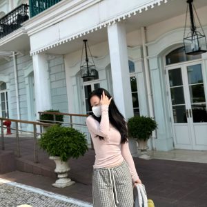 Soft U-Neck Henley Shirt in Imitation Cashmere - Flattering Fit, Cozy Feel, Stylish Everyday Essential
