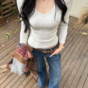 Soft Velvet V-Neck Long Sleeve Base Shirt - Basic Popchee Design for a Stylish Winter Look