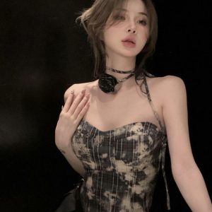Spicy Girl Plaid Strapless Tank Top with Three-Dimensional Flowers - Summer Slim Fit Irregular Short Outerwear for Women