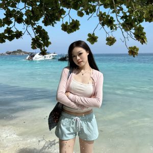Sporty Girls' Easy-to-Wear Sports Shorts - Youthful & Playful, Available in 4 Colors, Perfect for Active Teens & 90s Inspired Style