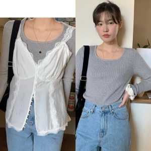 Square-Neck Ribbed Knit T-Shirt in Korean Style - Trendy 90s Inspired Inner Layer Top for Effortless Everyday Fashion