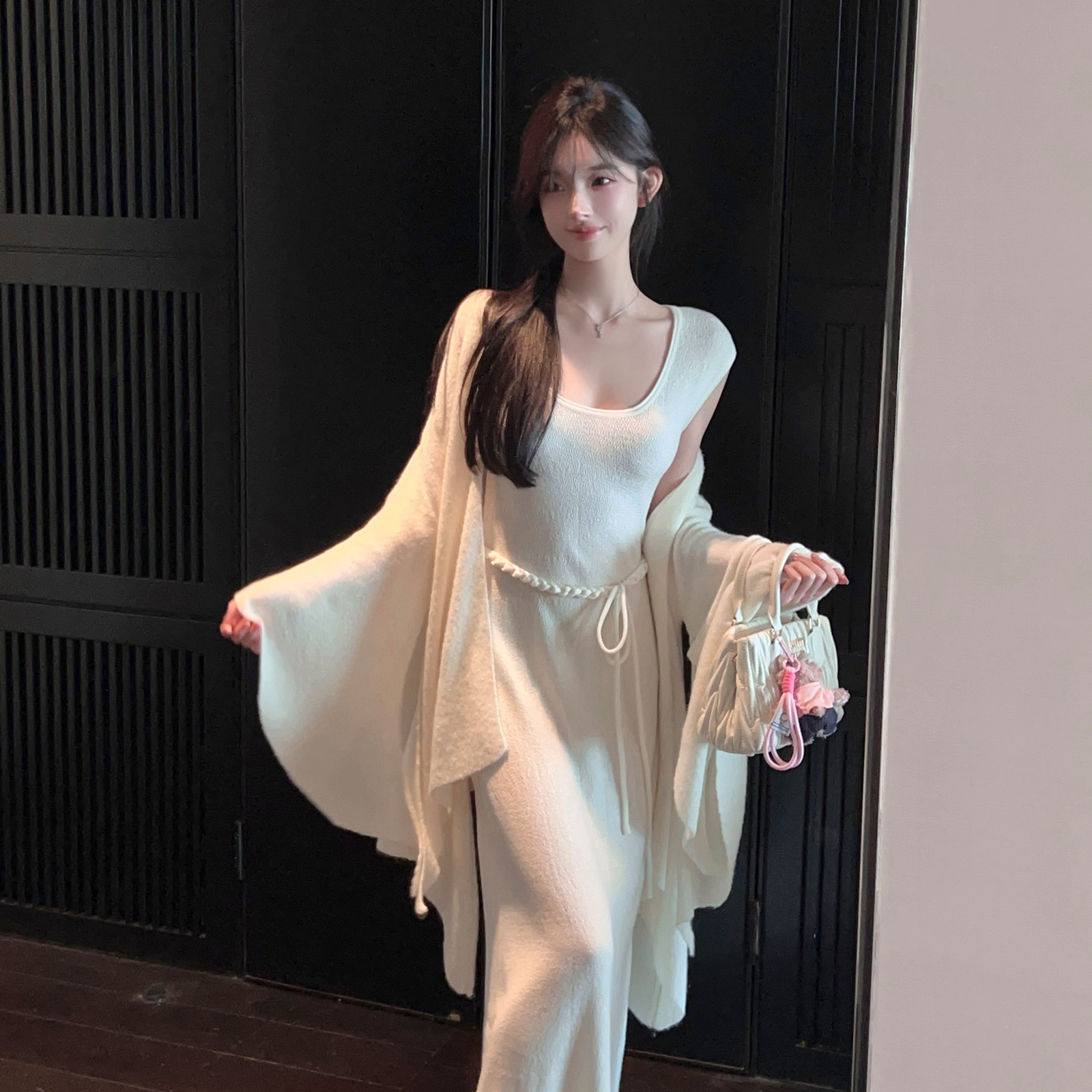 Square Neck Sleeveless White Knitted Long Dress with Belt for Autumn Winter – Chic and Elegant Style