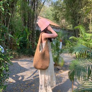 Straw Woven Shoulder Bag for Women - Handmade Summer Casual Tote, Large Capacity, Versatile 2024 Style