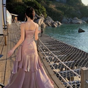 Stunning Purple Mermaid-Style Dress with Ruffles and Fitted Waist for Summer Ceremonies - Elegant Flowy Design