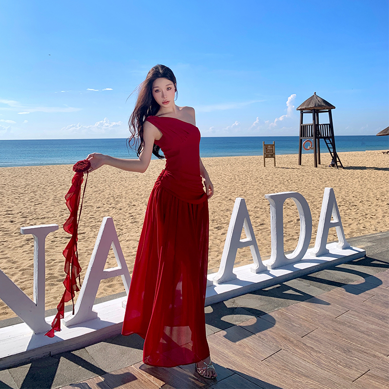 Stunning Red Ankle-Length Chiffon One-Shoulder Dress with Draped Design for High-End Summer Beach Vacation Style