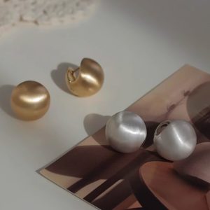 Stylish Minimalist Brushed Ear Clips Women's Three-Dimensional Round Ball Metal Earrings - Trendy Accessories for Modern Fashion