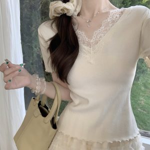 Stylish Spliced Lace Trim Fitted Short Sleeve T-Shirt - Unique Design for 2025, Perfect for 90s and Y2K Inspired Looks