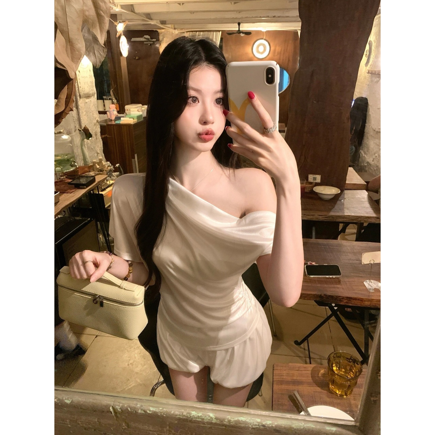 Summer White Acetate Off-Shoulder T-Shirt for Women, Pleated Slim-Fit Design, Stylish Short Sleeve, French-Style Fashion