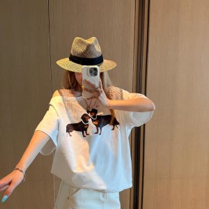 Summer White Off-Shoulder Sausage Dog T-Shirt - Slimming Short Sleeve Top, 90s Inspired, Versatile Casual Fashion