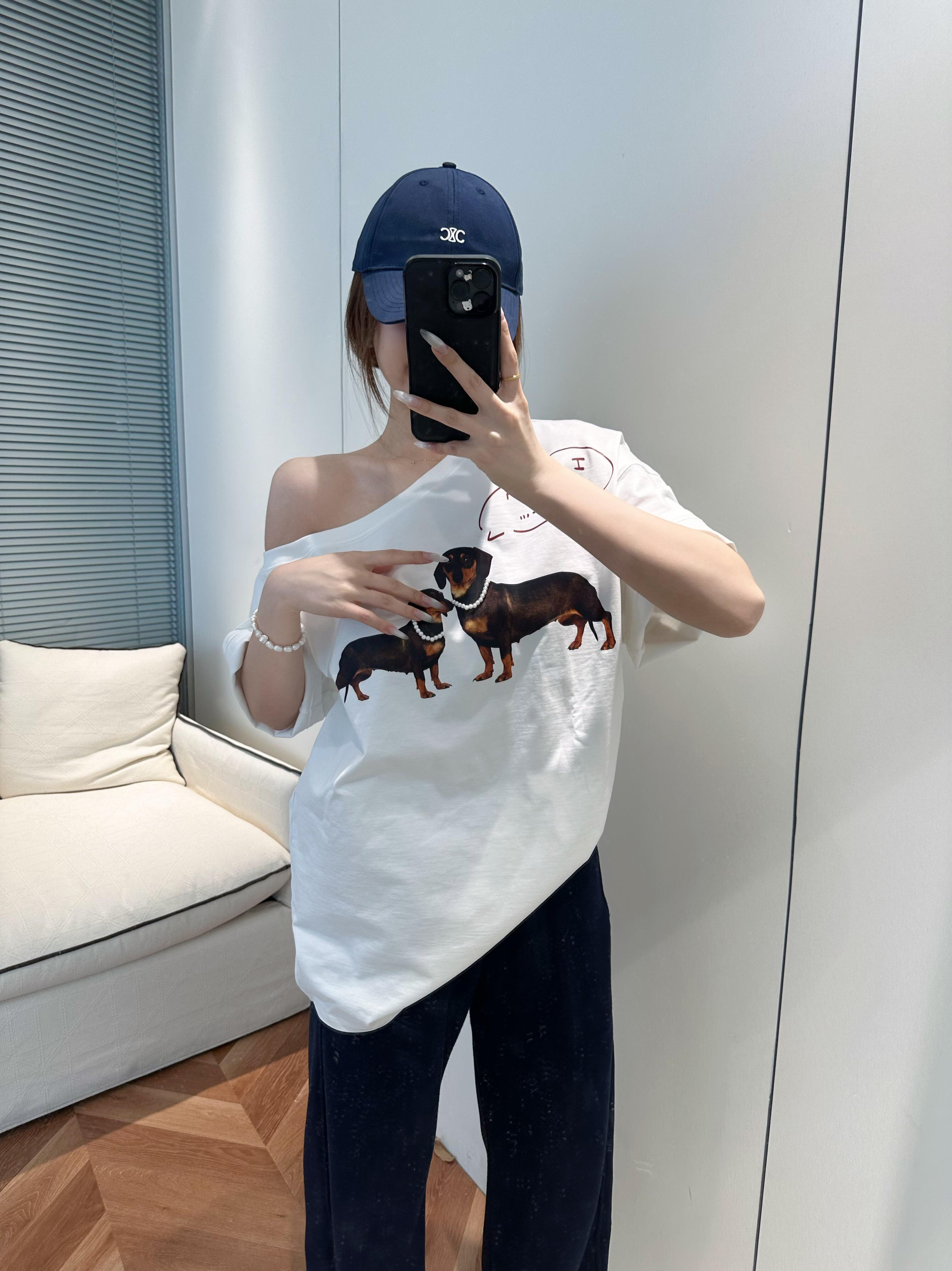 Summer White Off-Shoulder Sausage Dog T-Shirt - Slimming Short Sleeve Top, 90s Inspired, Versatile Casual Fashion