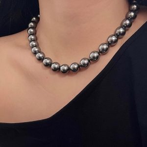 Tahitian Pearl Necklace for Women - Light Luxury Clavicle Chain, Elegant Design for Chic and Minimalist Style