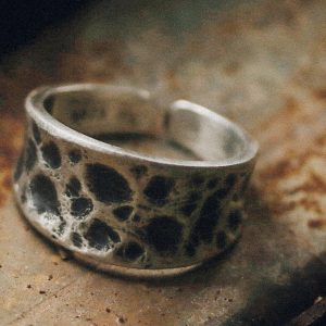 Textured Adjustable Silver Ring - Minimalist Vintage Design for Men and Women - Unique Non-Fish Home Jewelry