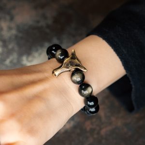 Trendy Cat Eye Obsidian Bracelet for Women and Men - Versatile Retro Niche Wrist Accessory, Perfect for Fashion Enthusiasts