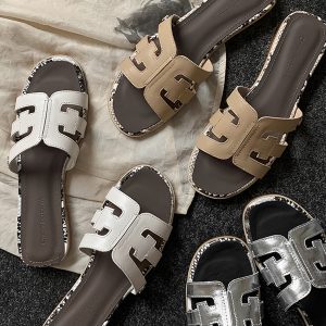 Trendy Genuine Leather One-Strap Sandals for Women - Summer 2025 Slip-On Flat Beach Slippers for Leisure Vacation Style