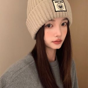 Trendy Knitted Wool Hat for Women - Versatile Warm Autumn Winter Accessory for Big Heads, Flattering Fit, Cozy Cold Weather Wear