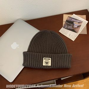 Trendy Knitted Wool Hat for Women - Versatile Warm Autumn Winter Accessory for Big Heads, Flattering Fit, Cozy Cold Weather Wear