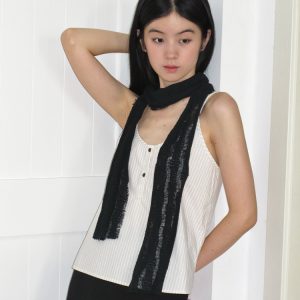 Trendy Long Tassel Scarf for Women, Ripped Design, Versatile Neck Accessory for Hot Girl Style, Fashionable Wanderlust Vibes