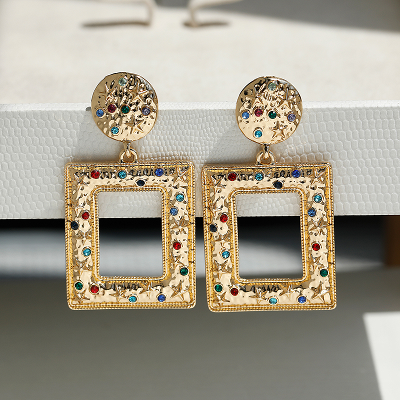 Trendy Rhinestone Geometric Earrings - Lightweight High-End European American Style Luxury Ear Studs for Versatile Fashion