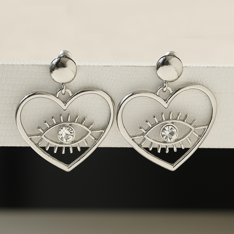 Trendy Statement Stud Earrings for Women with Eye and Heart Motifs - Unique Cross-Border Design, Personality & Temperament Jewelry