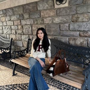 Two-Color Retro Letter Sweater - Slimming Straight Shoulder Fit for Magical World Vibes - Trendy Y2K Style