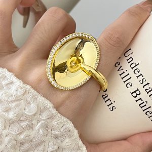 Unique Sparkling Oval Fountain Water Wave Ring - 2024 Light Luxury High-End Design