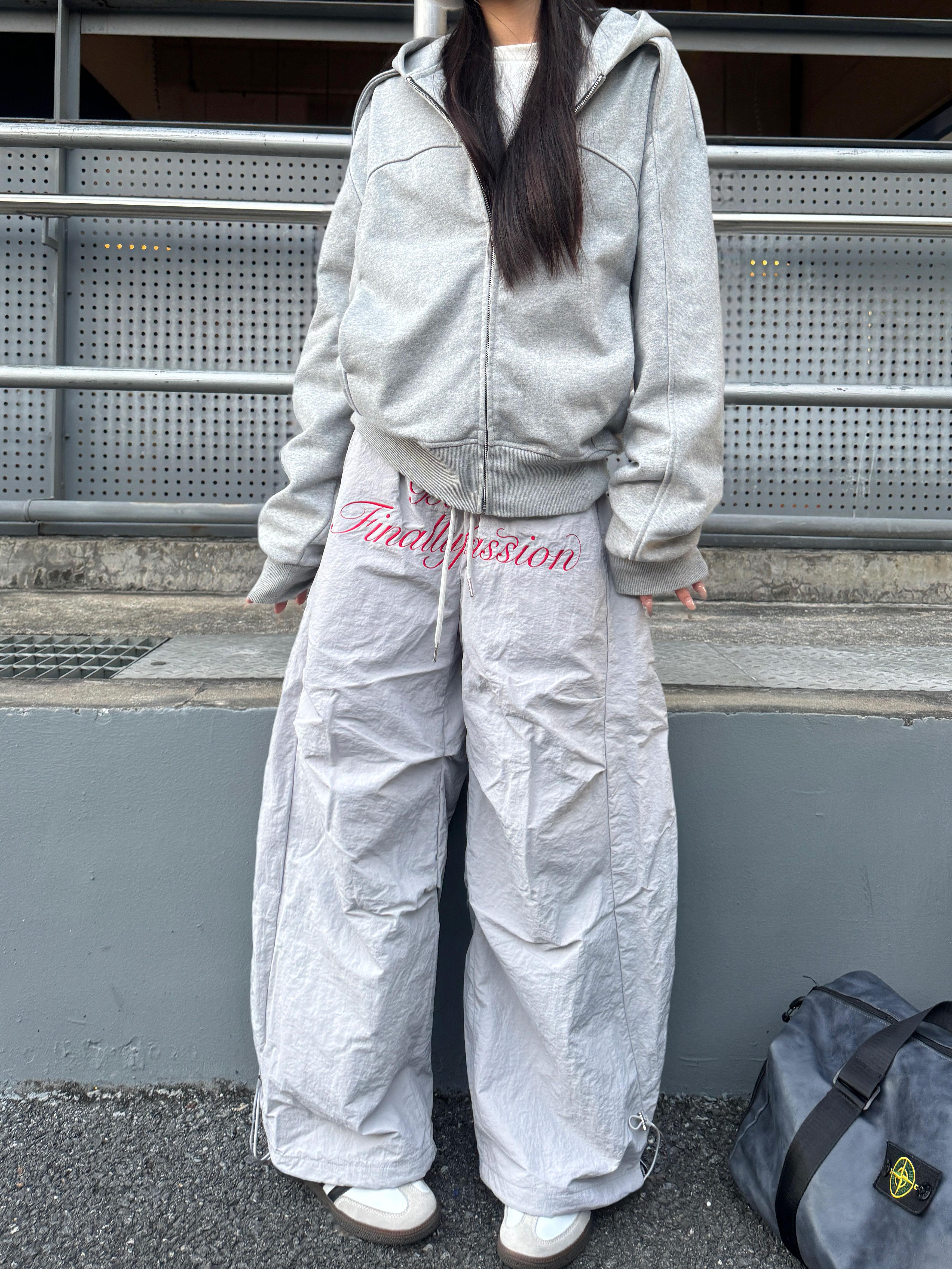 Unisex Retro American Letter Embroidery Fleece Wide-Leg Casual Pants with Pleats and Drawstring - 90s Inspired Style
