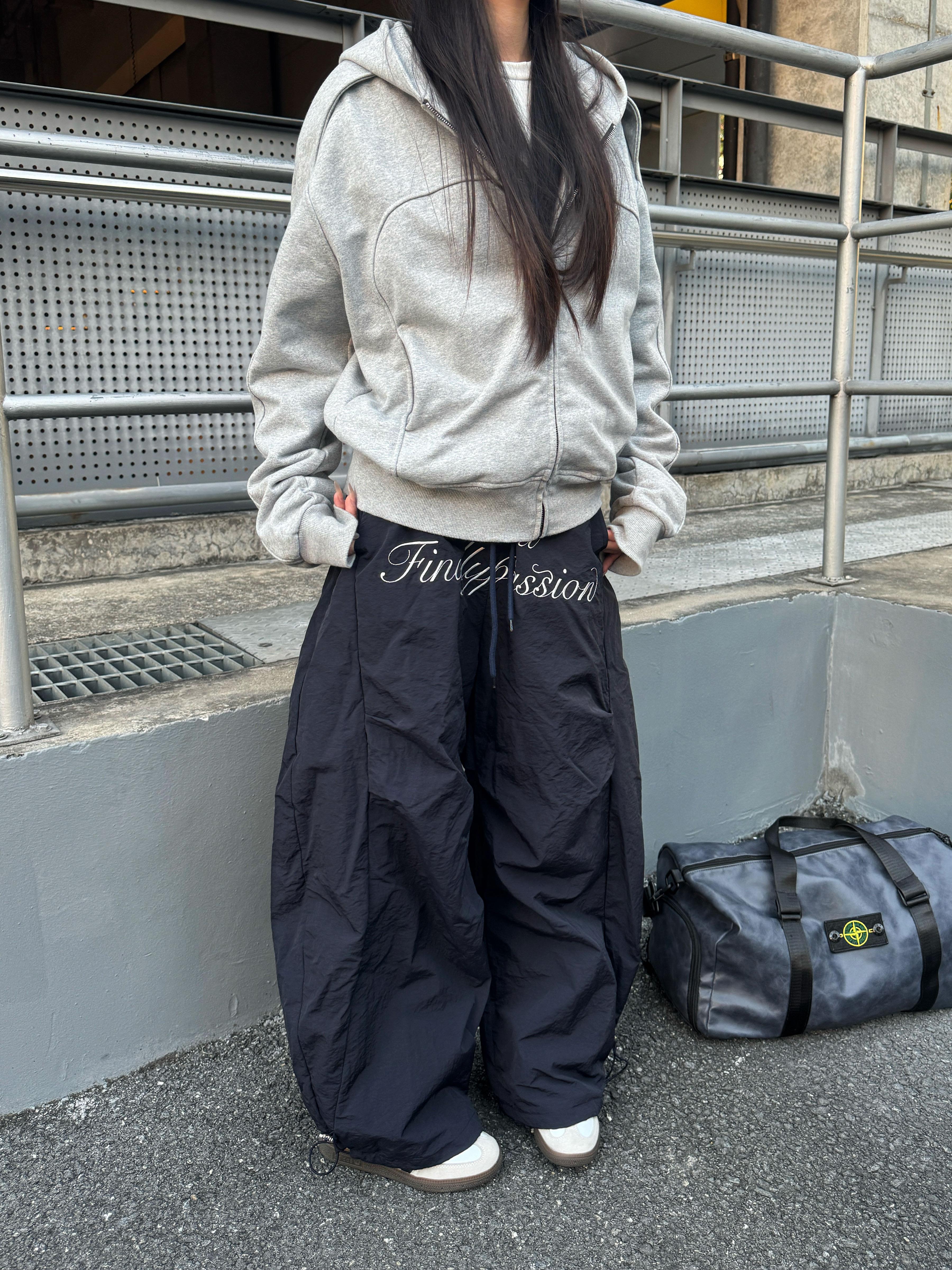 Unisex Retro American Letter Embroidery Fleece Wide-Leg Casual Pants with Pleats and Drawstring - 90s Inspired Style