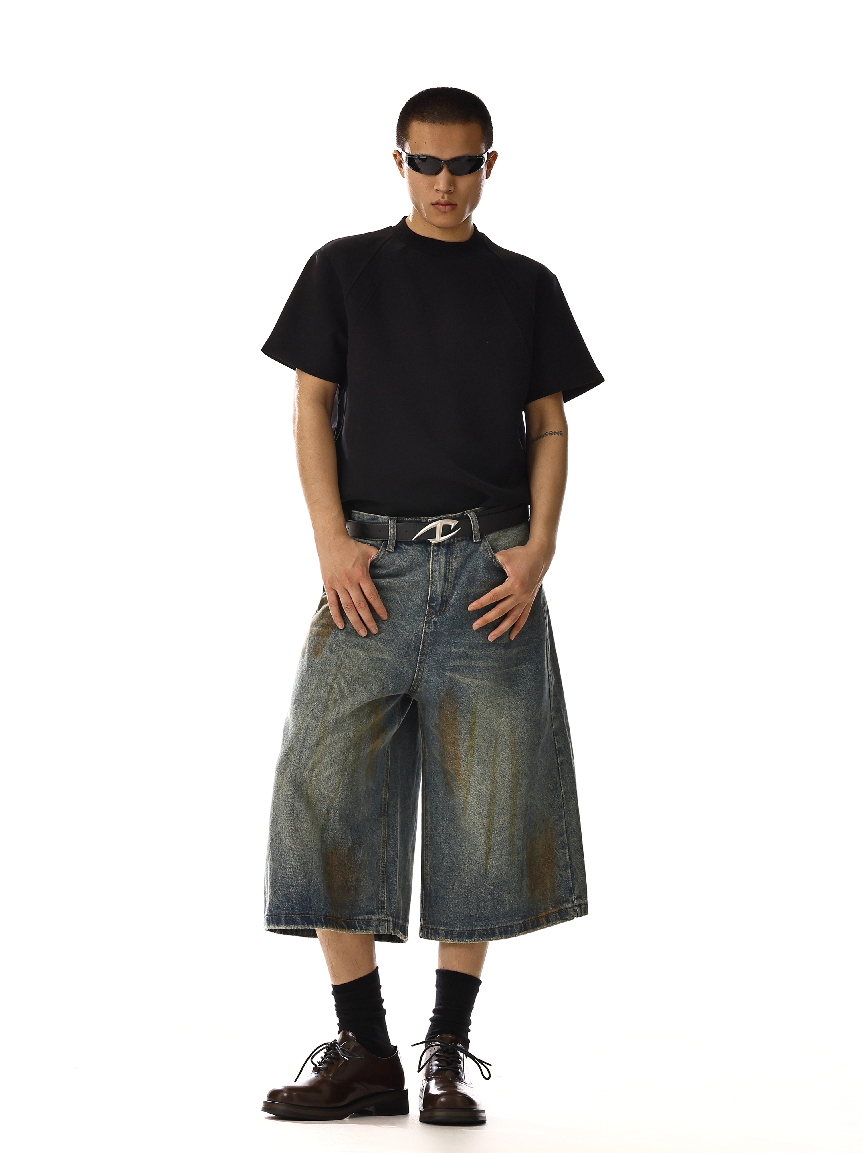 Unisex Vintage Distressed Denim Shorts, Loose Wide-Leg Straight Cut, Trendy Mid-Length Summer High Street Fashion