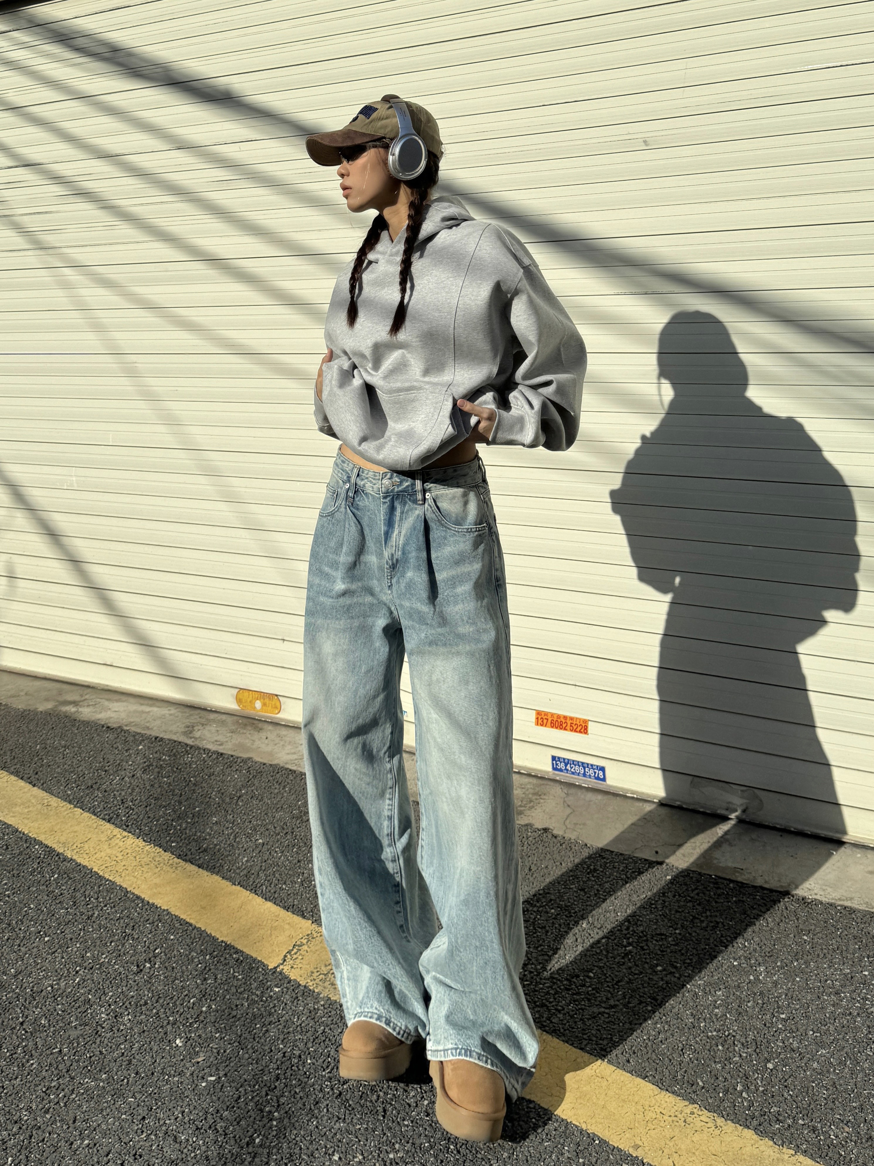 Unisex Vintage Hip-Hop Wide-Leg Floor-Length Jeans in Washed Blue - 90s American Street Style