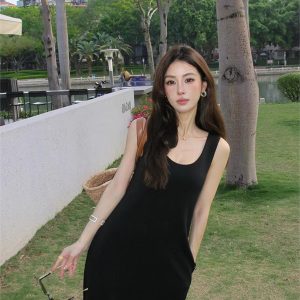 Urban Commuting Minimalist Slim Fit Sleeveless Dress for Women - Casual Versatile Long Skirt in 90s Style