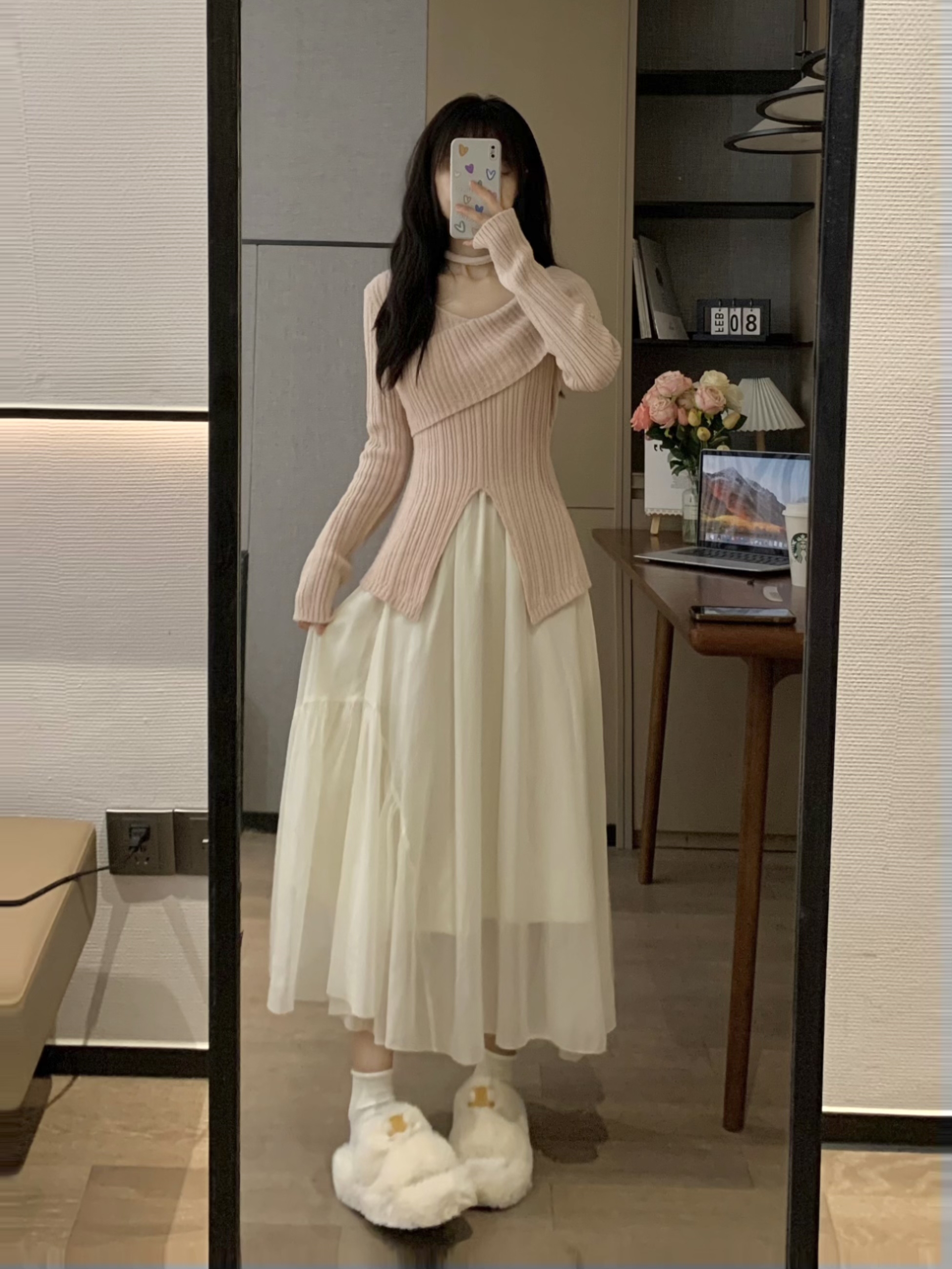 V-Neck Slimming Long Sleeve Knitted Cross Sweater Top for Women - Early Spring Fashion, Trendy 90s Style, Perfect for Layering