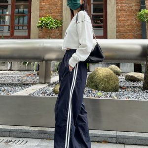 Versatile Women's Long Sleeve Waffle T-Shirt - Casual Loose Sun Protection Top, Slimming White Base Shirt for Everyday Wear