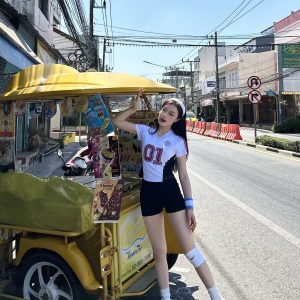 Vibrant Summer Sports Jersey for College Girls | Two-Color Short Sleeve Tee | Casual Y2K Style