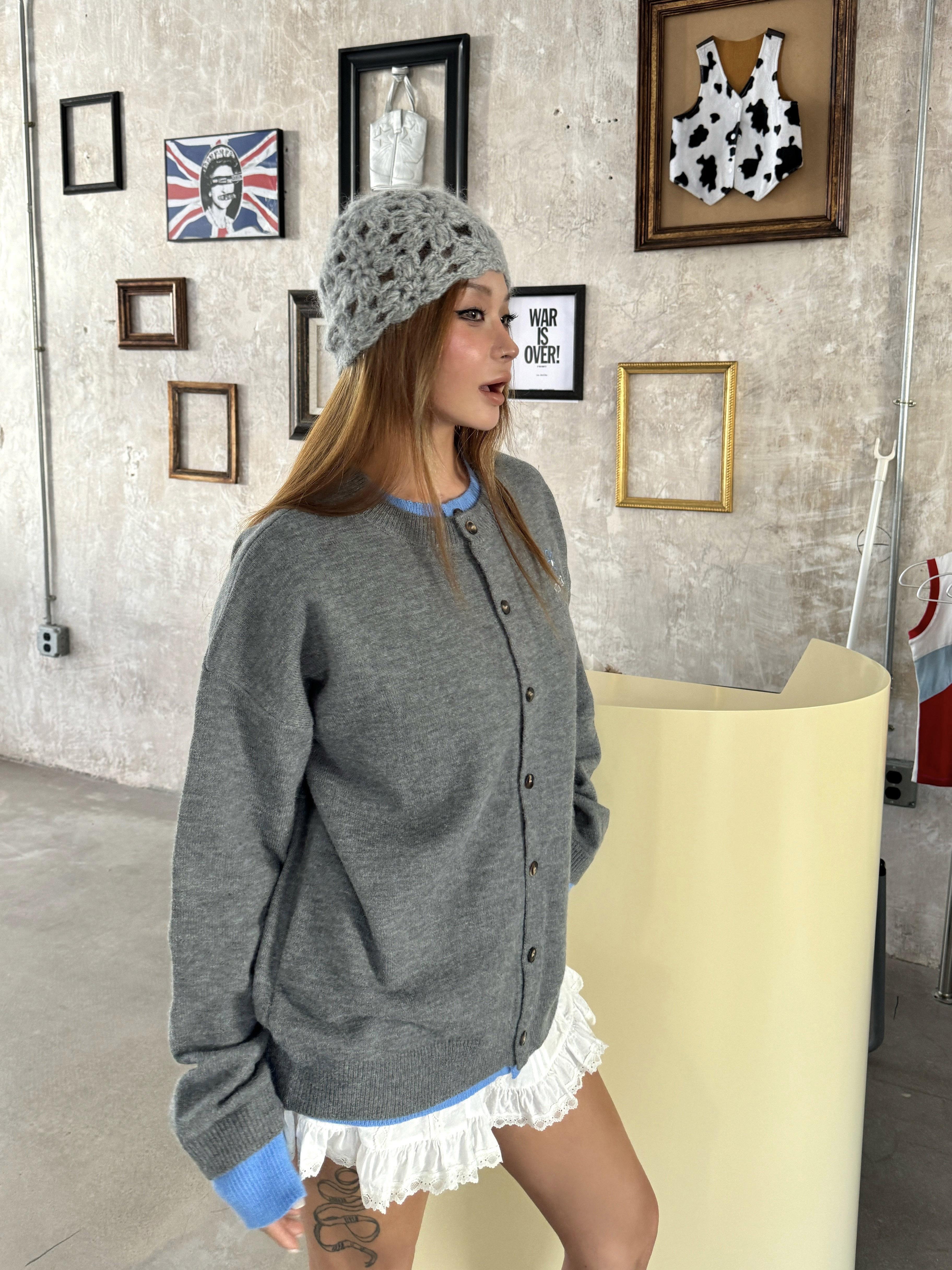 Vintage American Style Faux Two-Piece Knitted Cardigan Sweater for Men and Women - Loose Fit, Trendy Spliced Design