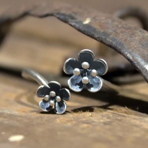 Vintage Artistic Adjustable Silver Ring with Flower Design - Ethnic Style Fashion Jewelry for Women