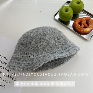 Vintage Artistic Crochet Fisherman Hat for Women - Face-Covering Bucket Hat, Warm Autumn-Winter Accessory, Flattering Design