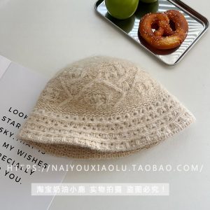 Vintage Artistic Crochet Fisherman Hat for Women - Face-Covering Bucket Hat, Warm Autumn-Winter Accessory, Flattering Design