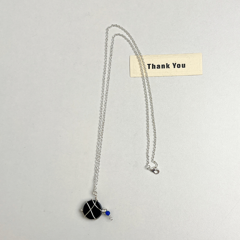 Vintage Black Agate Long Necklace for Women - Lightweight Luxury High-End Wine Bottle Design Sweater Chain, 2024 Trendy Fashion Accessory